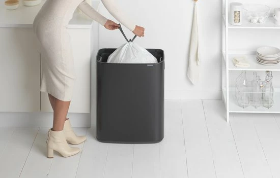 Brabantia Bo Touch Bin Prullenbak - 60 L - Matt Black 16 Brabantia Bo Touch Bin Prullenbak - 60 L - Matt Black - Afbeelding 16