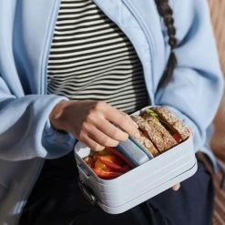 Mepal - Lunchbox Take A Break Midi – Geschikt Voor 4 Boterhammen – Nordic Denim – Lunchbox Voor Volwassenen -SolisVac Plus Shop 550x359 3