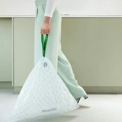 Brabantia PerfectFit Vuilniszakken - 23/30 L - Code G - 40 Stuks 13 Brabantia PerfectFit Vuilniszakken - 23/30 L - Code G - 40 Stuks -SolisVac Plus Shop 550x366 101