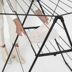 Brabantia HangOn Droogrek Inklapbaar - 20 Meter - Matt Black 22 Brabantia HangOn Droogrek Inklapbaar - 20 Meter - Matt Black -SolisVac Plus Shop 550x366 136