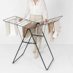 Brabantia HangOn Droogrek Inklapbaar - 20 Meter - Matt Black 23 Brabantia HangOn Droogrek Inklapbaar - 20 Meter - Matt Black -SolisVac Plus Shop 550x366 137