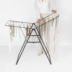 Brabantia HangOn Droogrek Inklapbaar - 20 Meter - Matt Black 28 Brabantia HangOn Droogrek Inklapbaar - 20 Meter - Matt Black -SolisVac Plus Shop 550x366 138