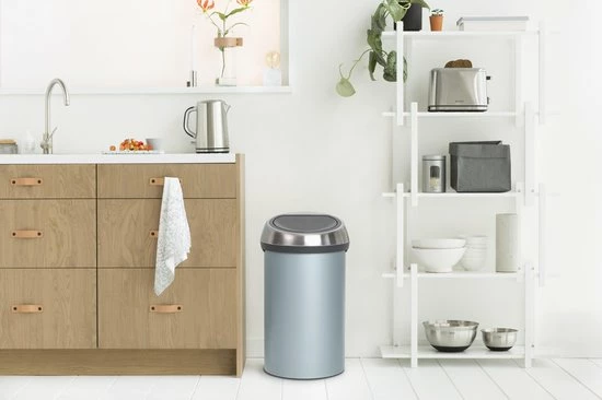 Brabantia Touch Bin Prullenbak - 60 L - Metallic Mint / Matt Steel Fingerprint Proof Deksel 4 Brabantia Touch Bin Prullenbak - 60 L - Metallic Mint / Matt Steel Fingerprint Proof Deksel - Afbeelding 4