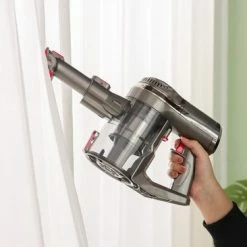 Swiss Pro+ Snoerloze Steelstofzuiger V12 Steelstofzuigers Steelstofzuiger Draadloos Met Kruimeldief Turbo Stand Led Verlichting In Mondstuk Sterke Zuigkracht Draadloos Zonder Zak 4In1! Inclusief Muurbeugel Purple Edition 2022 Zwitsers Kwaliteit -SolisVac Plus Shop 550x366 162