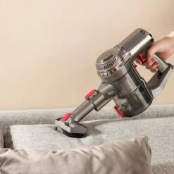 Swiss Pro+ Snoerloze Steelstofzuiger V12 Steelstofzuigers Steelstofzuiger Draadloos Met Kruimeldief Turbo Stand Led Verlichting In Mondstuk Sterke Zuigkracht Draadloos Zonder Zak 4In1! Inclusief Muurbeugel Purple Edition 2022 Zwitsers Kwaliteit -SolisVac Plus Shop 550x366 164