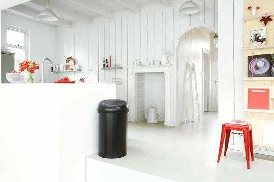 Brabantia Touch Bin Prullenbak - 60 L - Matt Black 6 Brabantia Touch Bin Prullenbak - 60 L - Matt Black - Afbeelding 6