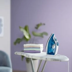 Philips EasySpeed GC1750/20 - Stoomstrijkijzer 15 Philips EasySpeed GC1750/20 - Stoomstrijkijzer -SolisVac Plus Shop 550x366 236