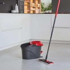 Vileda UltraMax TURBO - Pedaalsysteem + 1 Sensitive Navulling Voor Delicate Vloeren 30 Vileda UltraMax TURBO - Pedaalsysteem + 1 Sensitive Navulling Voor Delicate Vloeren -SolisVac Plus Shop 550x366 88