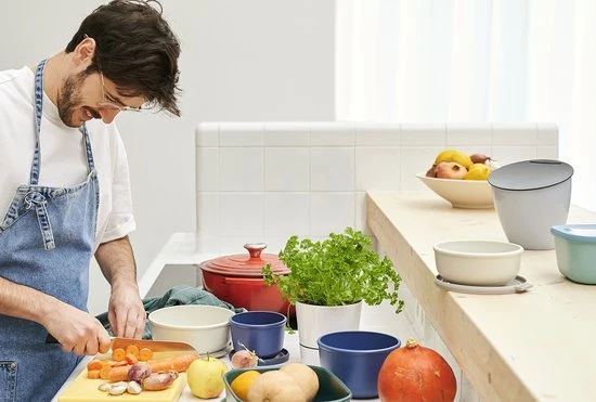 Mepal – Afvalbakje Calypso – Afvalbakje Voor Op Het Aanrecht - 2.2 Liter – Titanium – Grote Vulopening – Gemakkelijk Te Reinigen 4 Mepal – Afvalbakje Calypso – Afvalbakje Voor Op Het Aanrecht - 2.2 Liter – Titanium – Grote Vulopening – Gemakkelijk Te Reinigen - Afbeelding 4