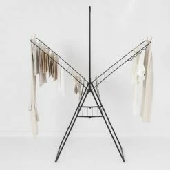 Brabantia HangOn Droogrek Inklapbaar - 25 Meter - Met Stang - Matt Black -SolisVac Plus Shop 550x410 2