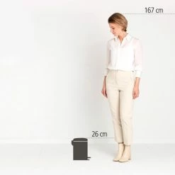 Brabantia NewIcon Prullenbak - 3 L - Matt Black 20 Brabantia NewIcon Prullenbak - 3 L - Matt Black -SolisVac Plus Shop 550x487 1