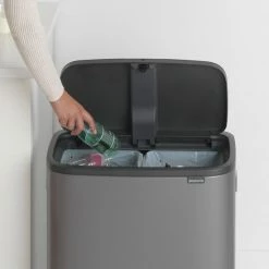 Brabantia Bo Touch Bin Prullenbak - 2 X 30 L - Platinum 35 Brabantia Bo Touch Bin Prullenbak - 2 X 30 L - Platinum -SolisVac Plus Shop 550x550 724