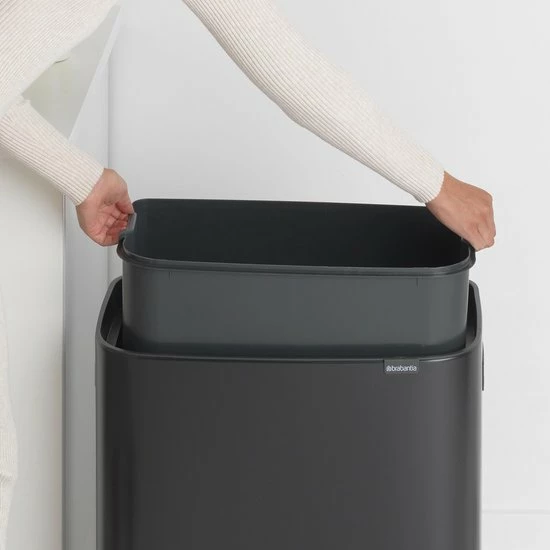 Brabantia Bo Touch Bin Prullenbak - 60 L - Matt Black 15 Brabantia Bo Touch Bin Prullenbak - 60 L - Matt Black - Afbeelding 15