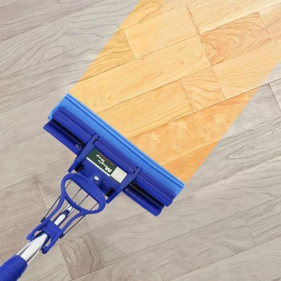 Aquascopic Magic Mop Vloerwisser - Dweilsysteem Zonder Wringen - Inclusief Telescoopsteel 150 Cm - Blauw 4 Aquascopic Magic Mop Vloerwisser - Dweilsysteem Zonder Wringen - Inclusief Telescoopsteel 150 Cm - Blauw - Afbeelding 4