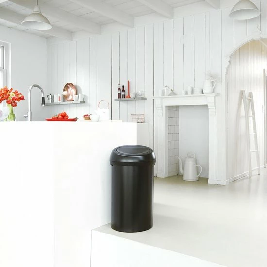 Brabantia Touch Bin Prullenbak - 60 L - Matt Black 5 Brabantia Touch Bin Prullenbak - 60 L - Matt Black - Afbeelding 5