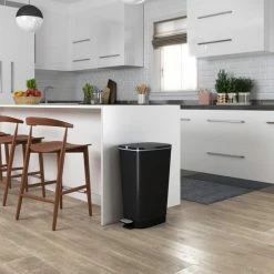 Kis Pedaalemmer Chic Bin Zwart L - 50L 10 Kis Pedaalemmer Chic Bin Zwart L - 50L -SolisVac Plus Shop 550x733 4