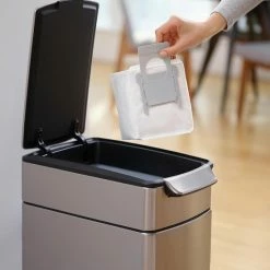 IRobot® Roomba® I7+ - Robotstofzuiger Met Slimme Navigatie - Automatische Vuilafvoer - I7558 38 IRobot® Roomba® I7+ - Robotstofzuiger Met Slimme Navigatie - Automatische Vuilafvoer - I7558 -SolisVac Plus Shop 550x733 9