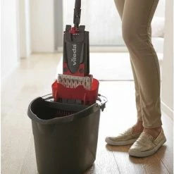 Vileda UltraMax Power 2in1 - Complete Set - Vlakke Microvezelmop + Emmer Met Pers -SolisVac Plus Shop 550x819