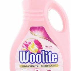 Woolite Wol & Zijde Wasmiddel Met Keratine - 32 Wasbeurten - 1,9 L -SolisVac Plus Shop 550x837
